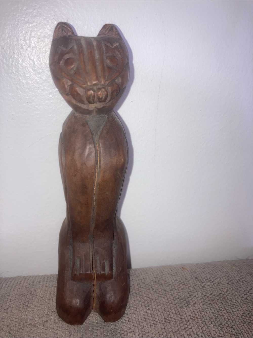 Hand-Carved Brown Wooden Cat Figurine - Decorative Desktop Tabletop Accent